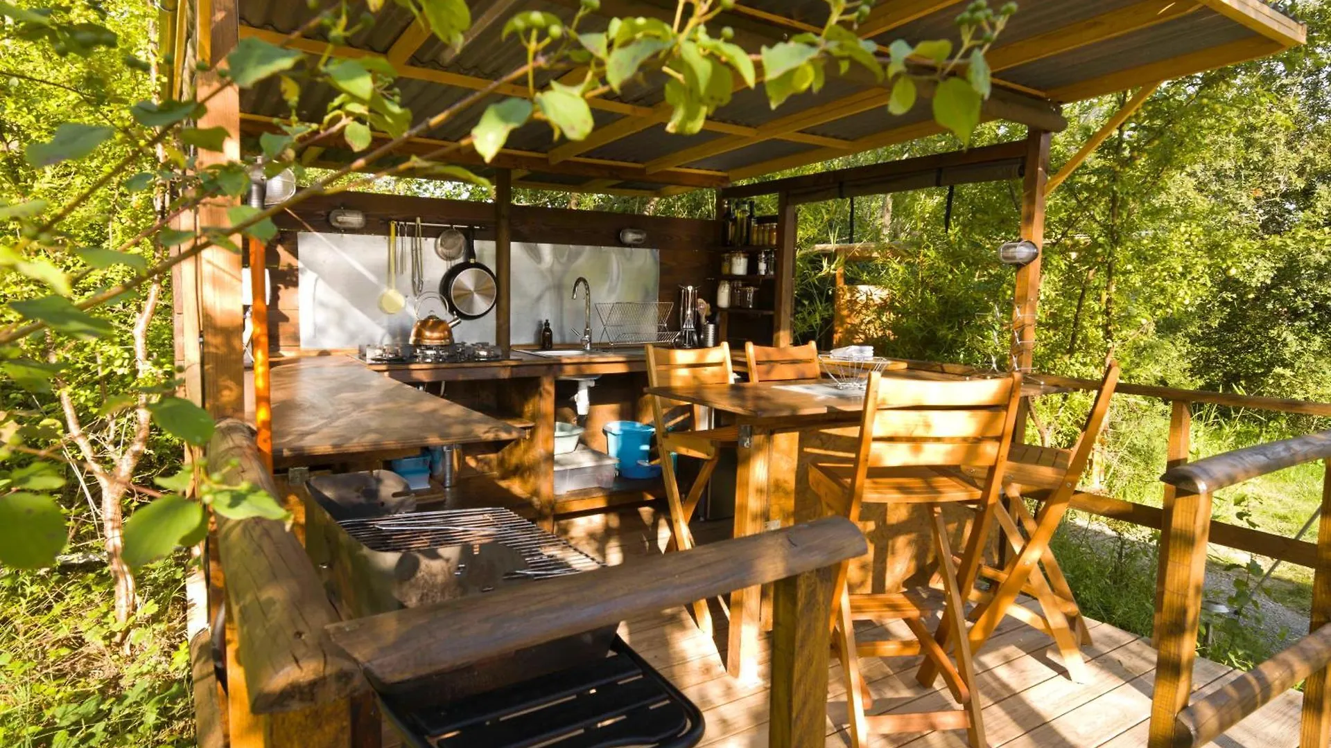 Hotel Le Camp Varen 0*,  Francia
